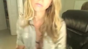 Sexy Blonde Teen on Webcam