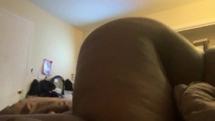 Thick BBW Shaking her Ass while her Parents is gone !